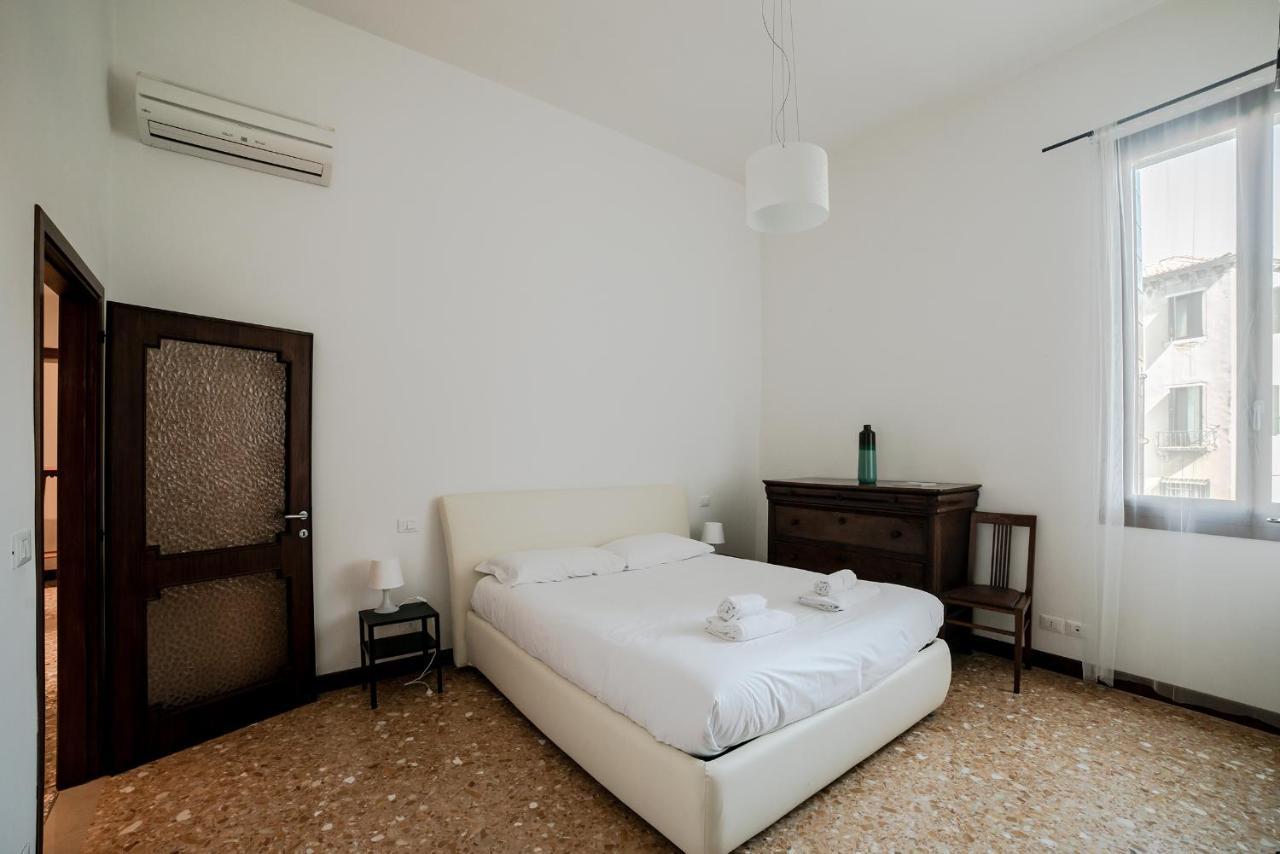 Ca' Luciano, wonderful view Appartement Venetië Buitenkant foto